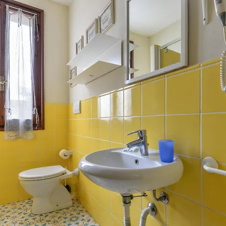 Prázdninový dům Bilocale Mimosa A Lacona